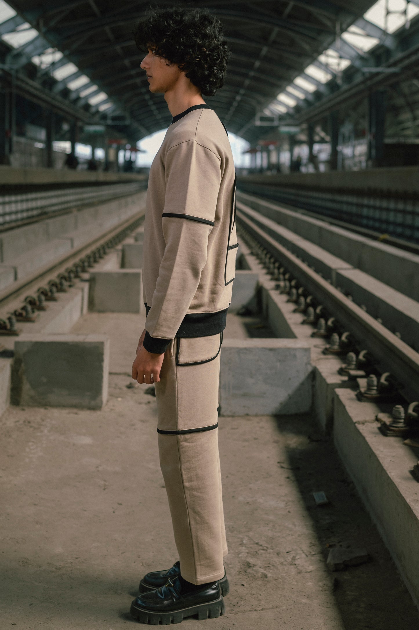 OUTLINER MODULAR SWEATSHIRT