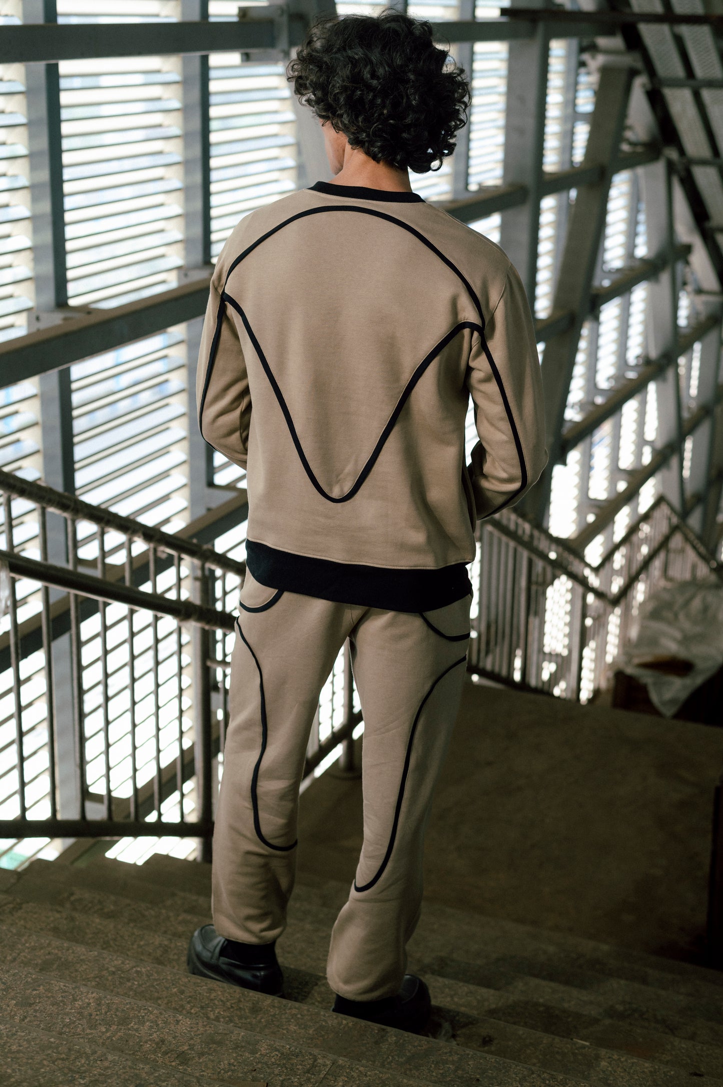 SINEWAVE SWEASHIRT BEIGE