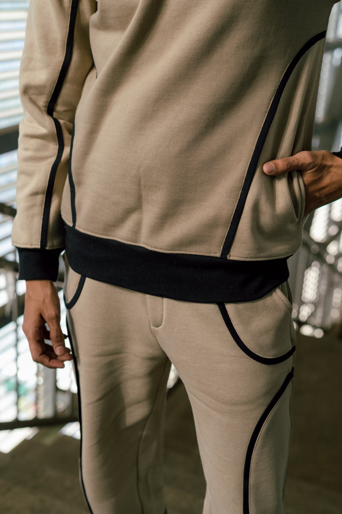 SINEWAVE SWEASHIRT BEIGE
