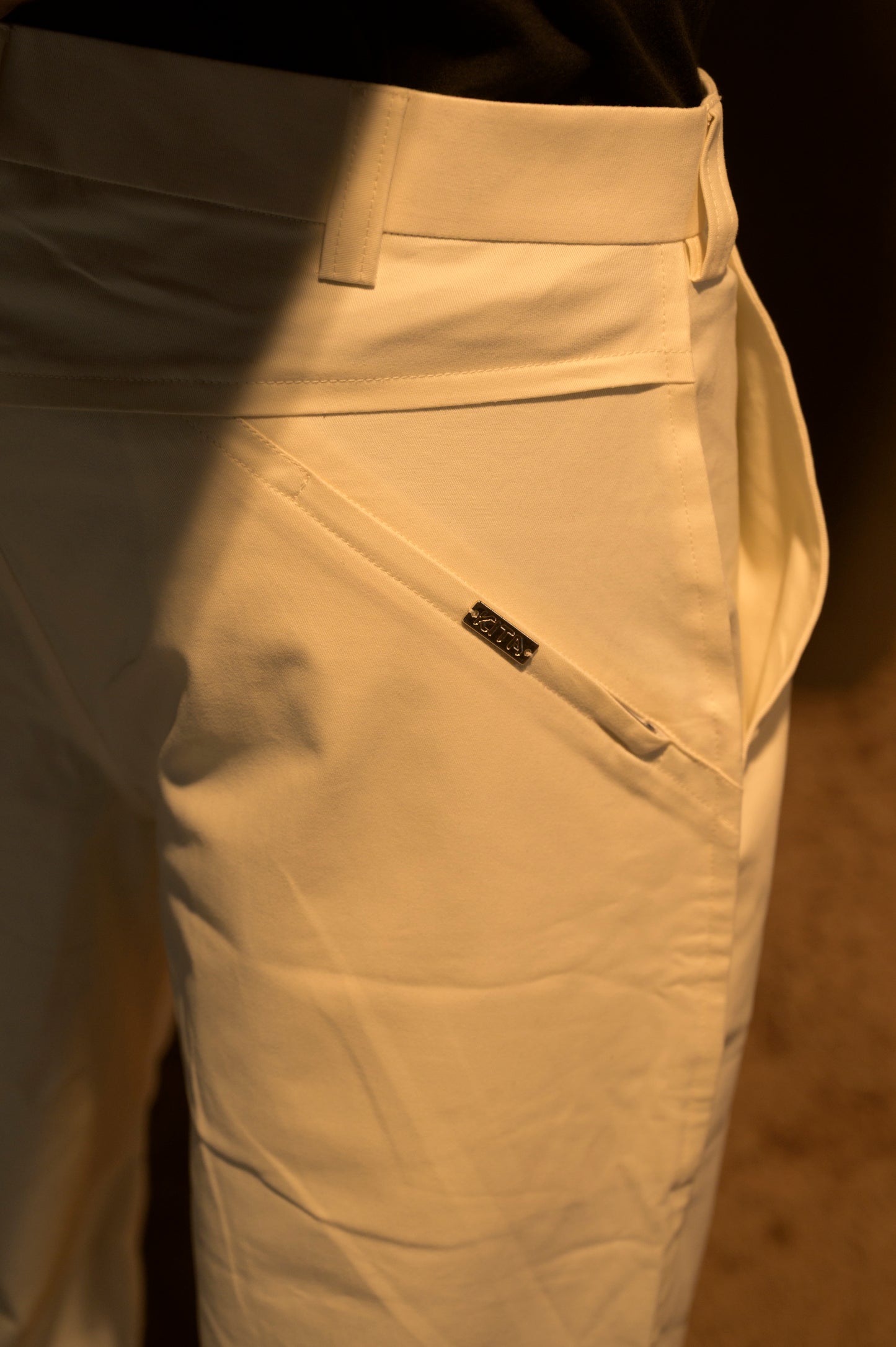 VANTAYELLOW TROUSERS