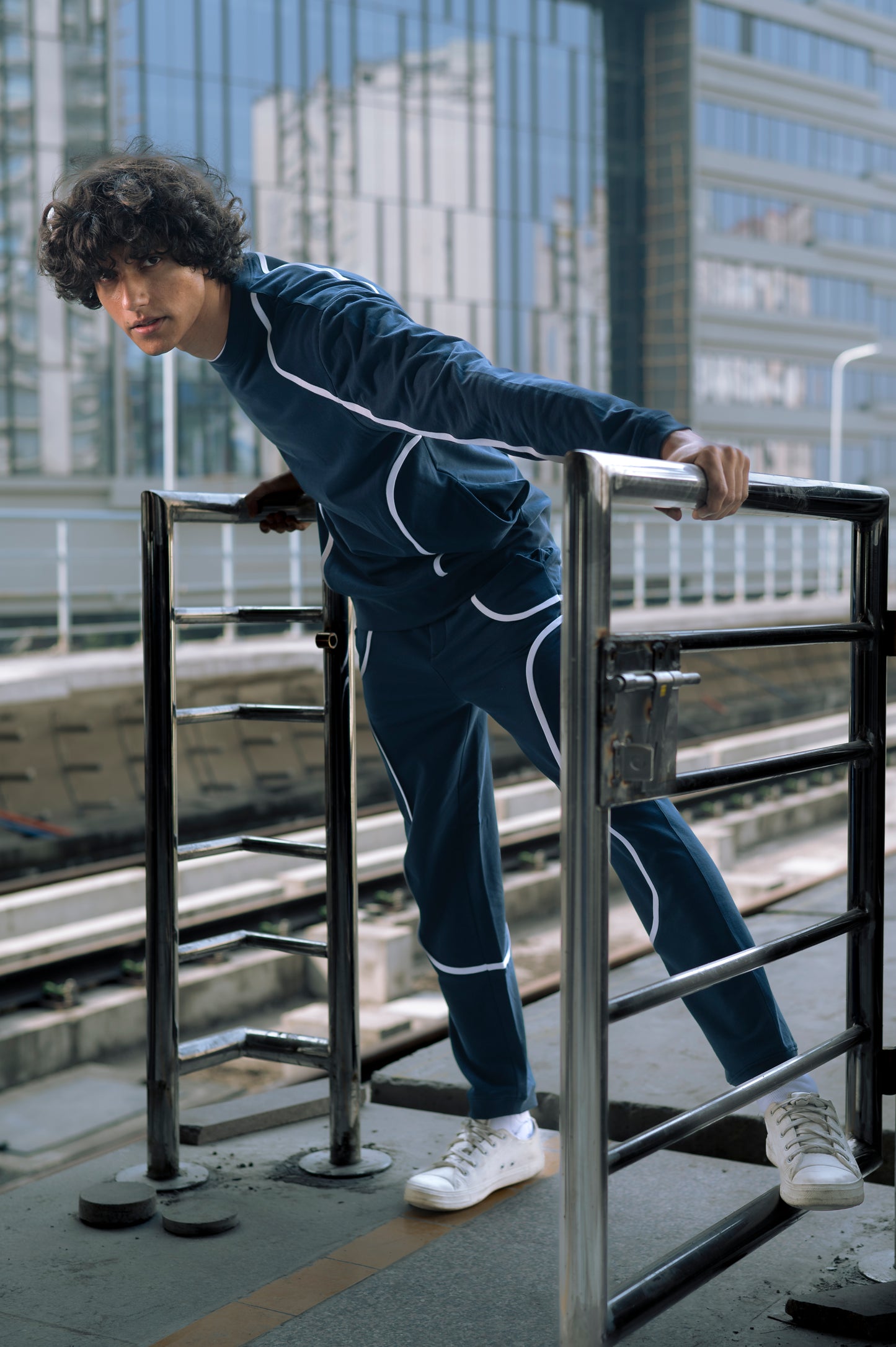 SINEWAVE SWEATSHIRT NAVY