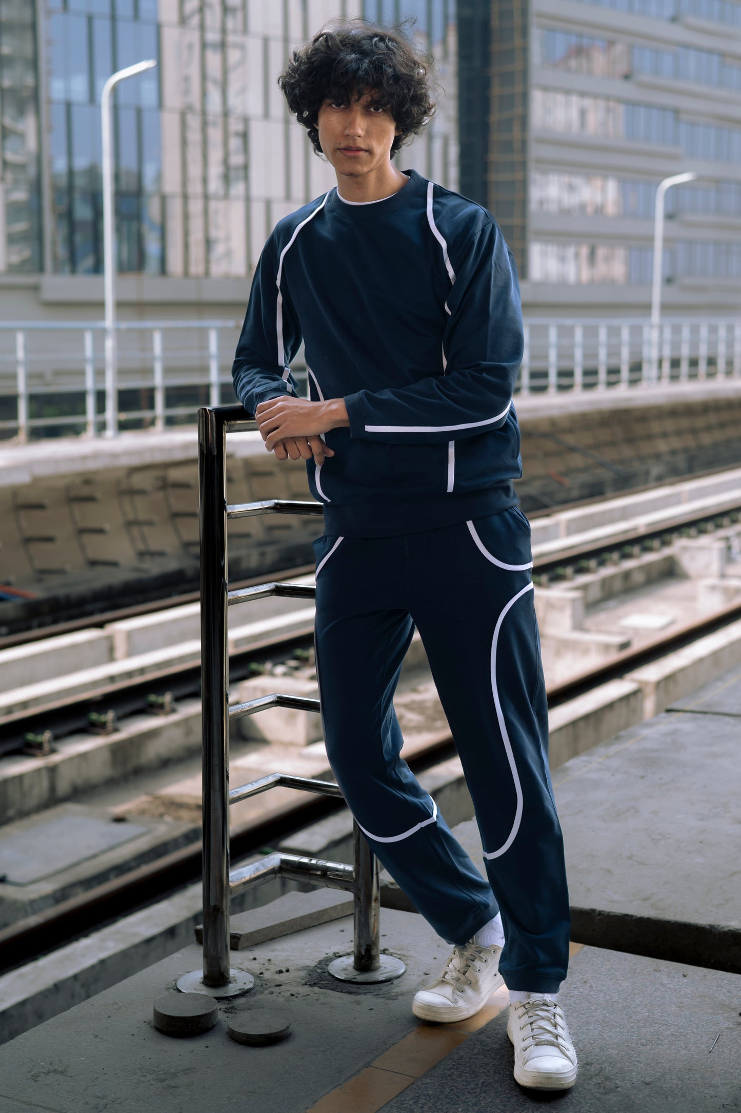 SINEWAVE SWEATSHIRT NAVY