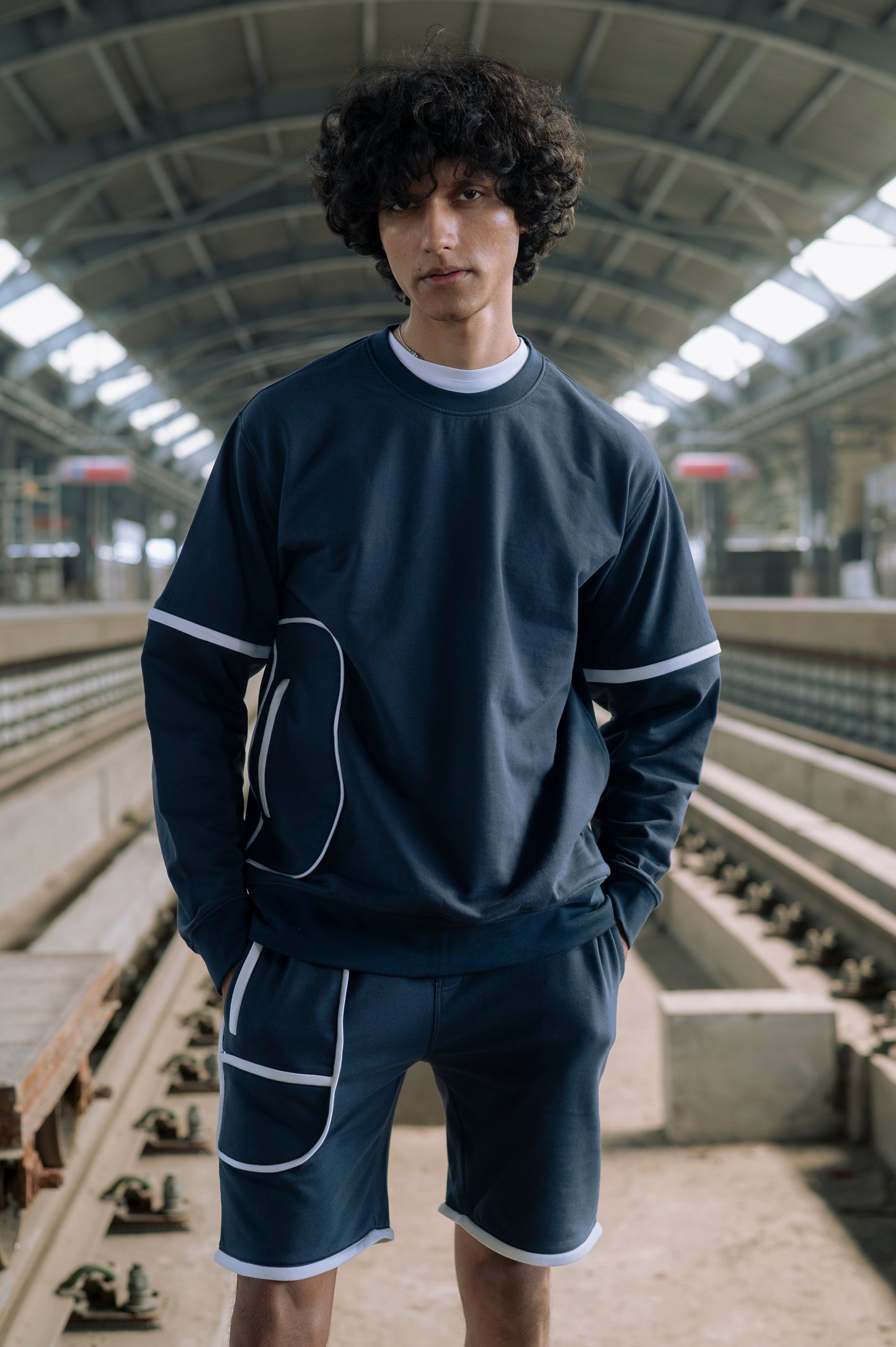 OUTLINER MODULAR SWEATSHIRT